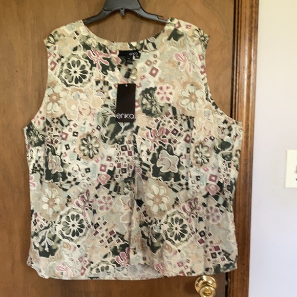 Relisted Erika abstract floral painterly print button down sleeveless top - Picture 5 of 17
